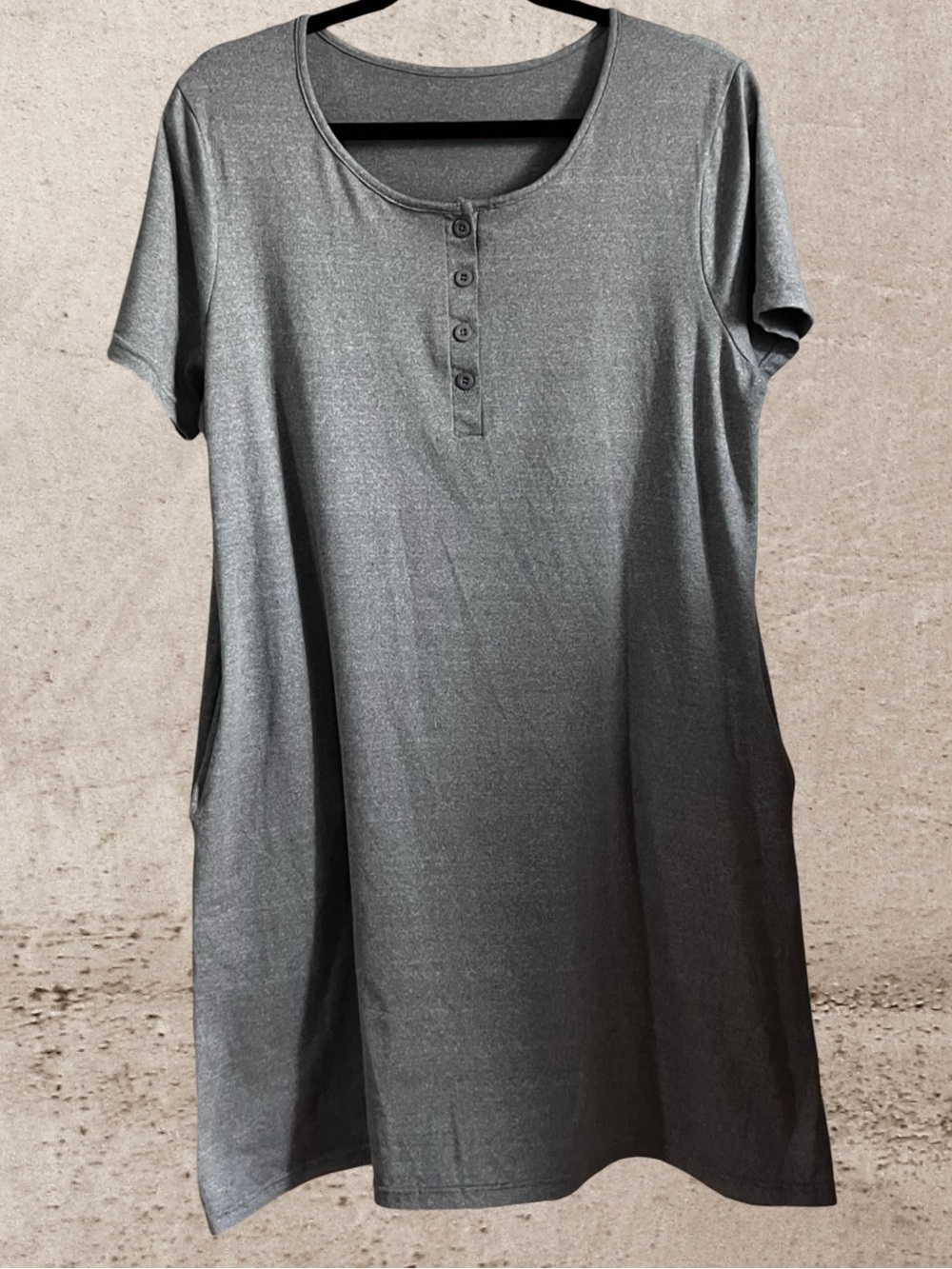 Women's Short Sleeve Henley Tunic in Gray